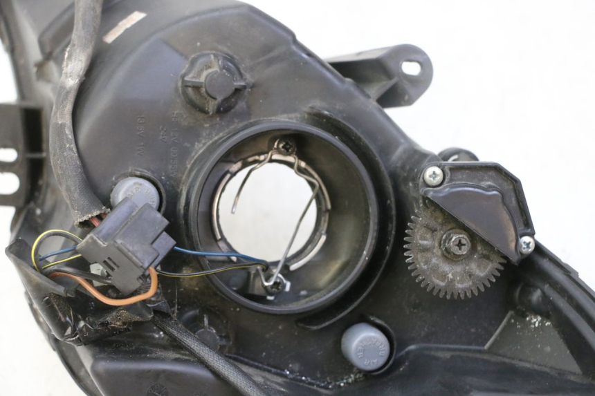 photo de FARO DELANTERO DERECHA PEUGEOT SATELIS 125 (2013 - 2018)