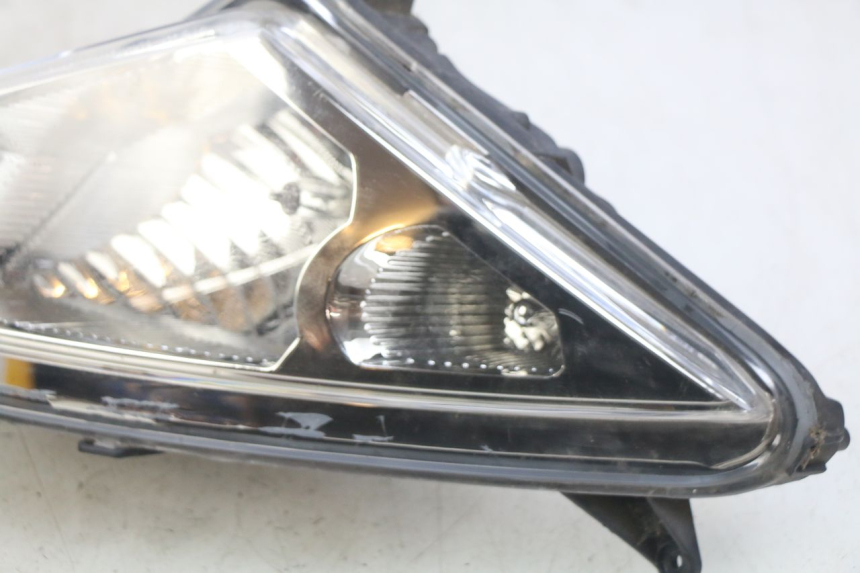 photo de FARO DELANTERO DERECHO PEUGEOT SPEEDFIGHT 3 AIR 50 (2009 - 2015)