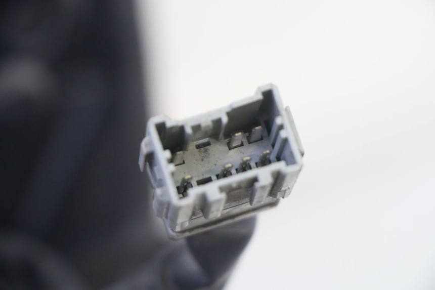 photo de FARO DELANTERO HONDA FES S-WING SWING ABS 125 (2007 - 2015)