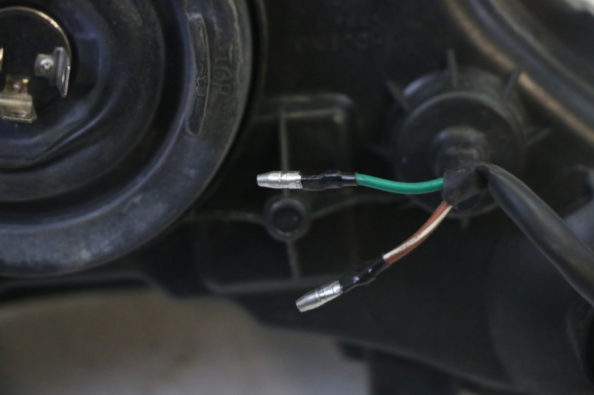 photo de FARO DELANTERO STAHO FH 50 (2018 - 2019)