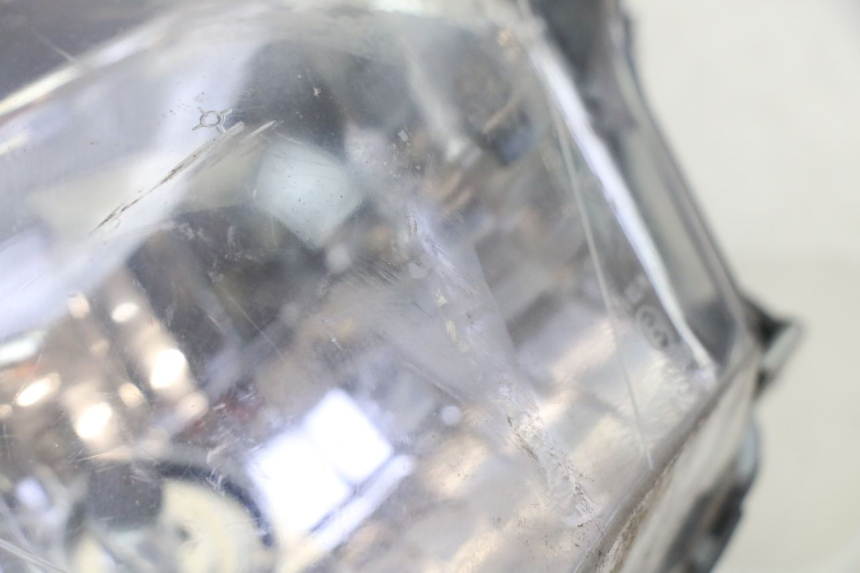 photo de FARO DELANTERO STAHO FH 50 (2018 - 2019)