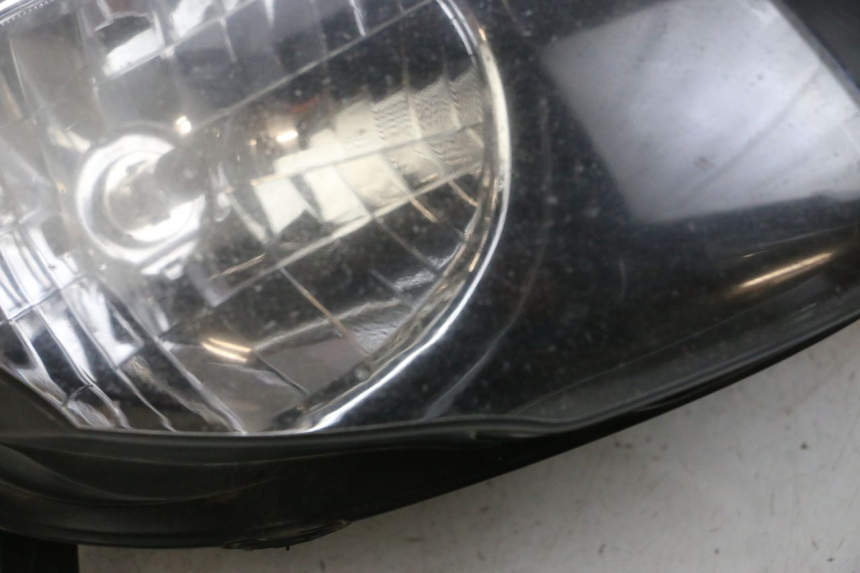 photo de FARO DELANTERO YAMAHA FJR ABS 1300 (2006 - 2012) - Primer plano técnico