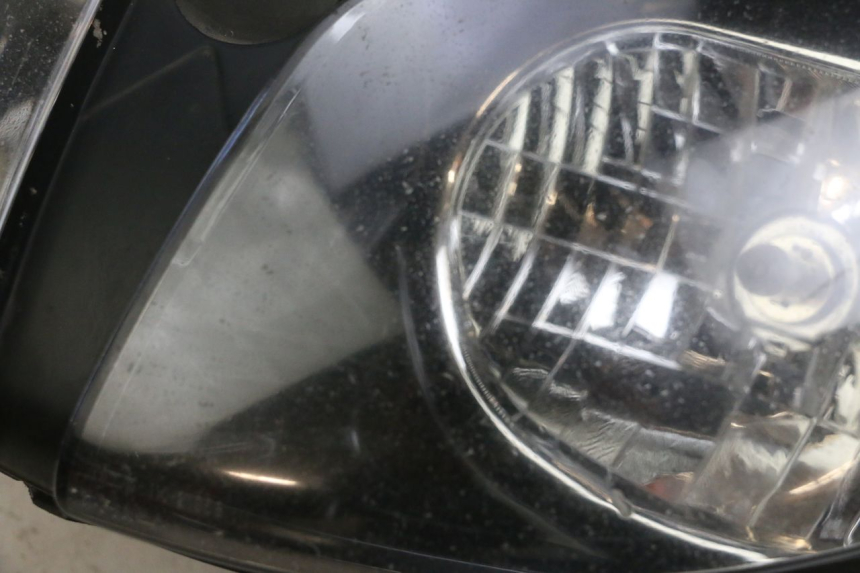 photo de FARO DELANTERO YAMAHA FJR ABS 1300 (2006 - 2012) - Detalles de los puntos de fijación