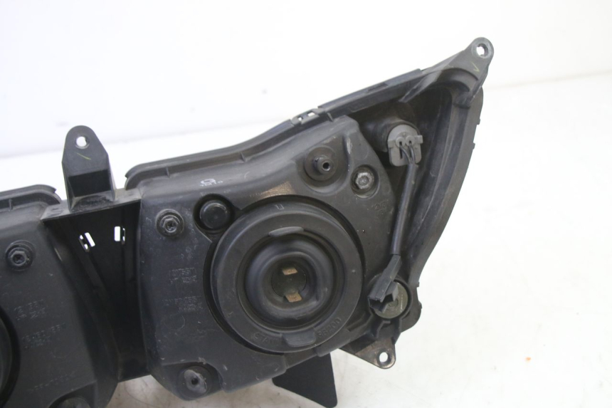 photo de FARO DELANTERO YAMAHA FZ6 FAZER S2 600 (2007 - 2011)