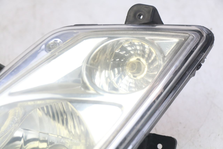 photo de FARO DELANTERO IZQUIERDO PEUGEOT CITYSTAR 125 (2011 - 2017)