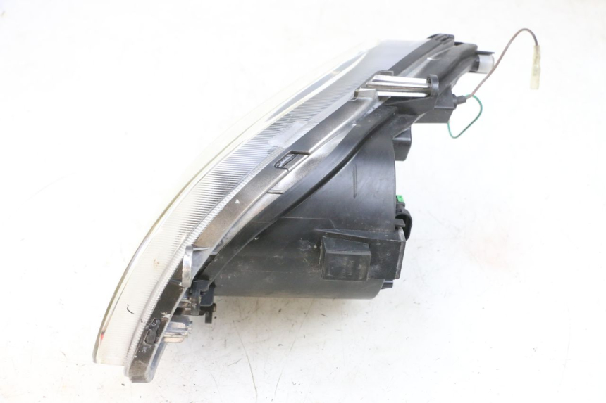 photo de FARO DELANTERO IZQUIERDA SYM GTS EVO 125 (2009 - 2013) - Estado de la superficie y material