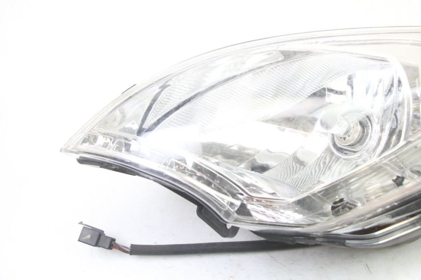 photo de FARO DELANTERO IZQUIERDA PEUGEOT SATELIS 125 (2013 - 2018)