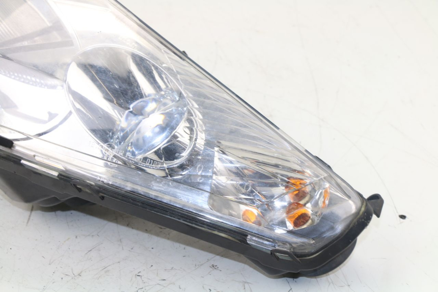 photo de FARO DELANTERO IZQUIERDA PEUGEOT SATELIS 125 (2010 - 2012)