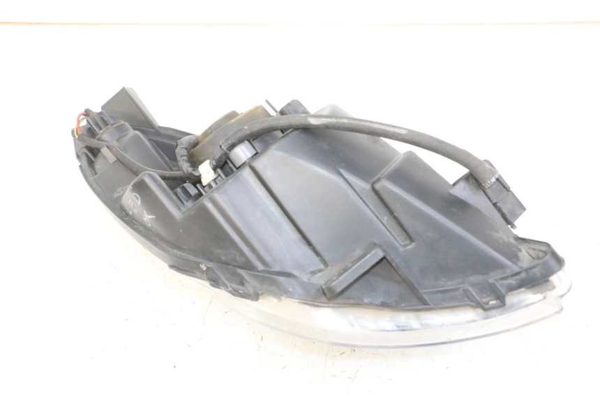 photo de FARO DELANTERO IZQUIERDA PEUGEOT SATELIS 125 (2013 - 2018)