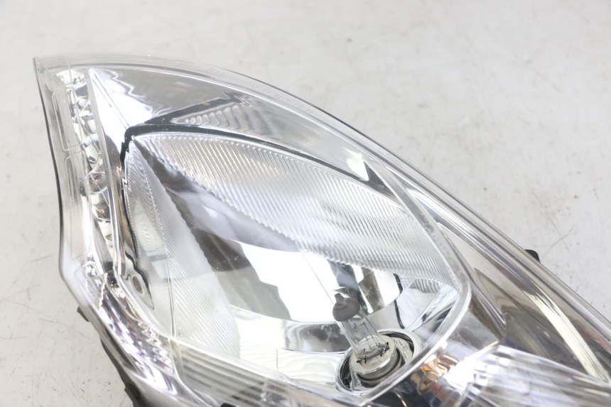 photo de FARO DELANTERO IZQUIERDA PEUGEOT SATELIS 125 (2013 - 2018)