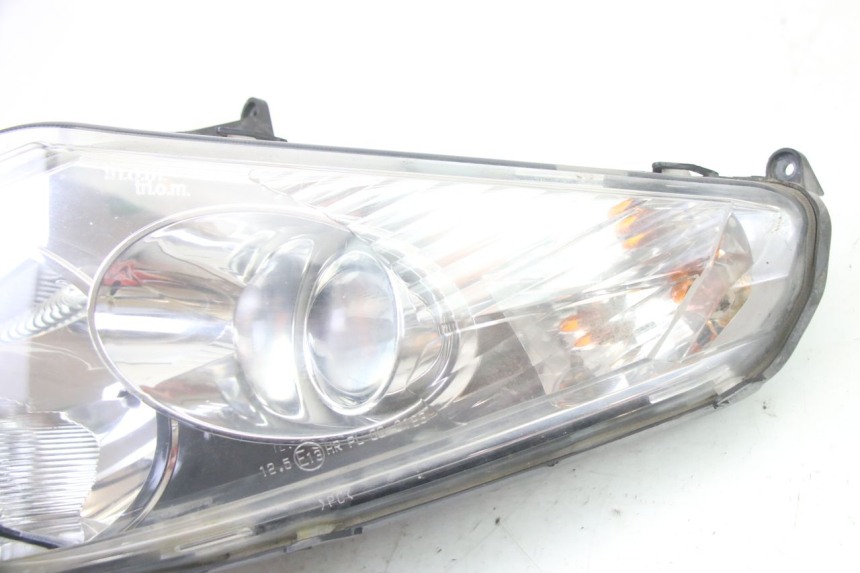 photo de FARO DELANTERO IZQUIERDA PEUGEOT SATELIS 250 (2006 - 2012)