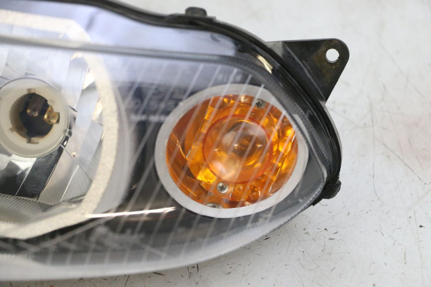 photo de FARO DELANTERO IZQUIERDA YAMAHA TZR 50 (2008 - 2016)