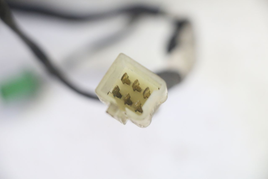 photo de FARO DELANTERO KAWASAKI GPX R WARBIRD 600 (1988 - 1993) - Características distintivas