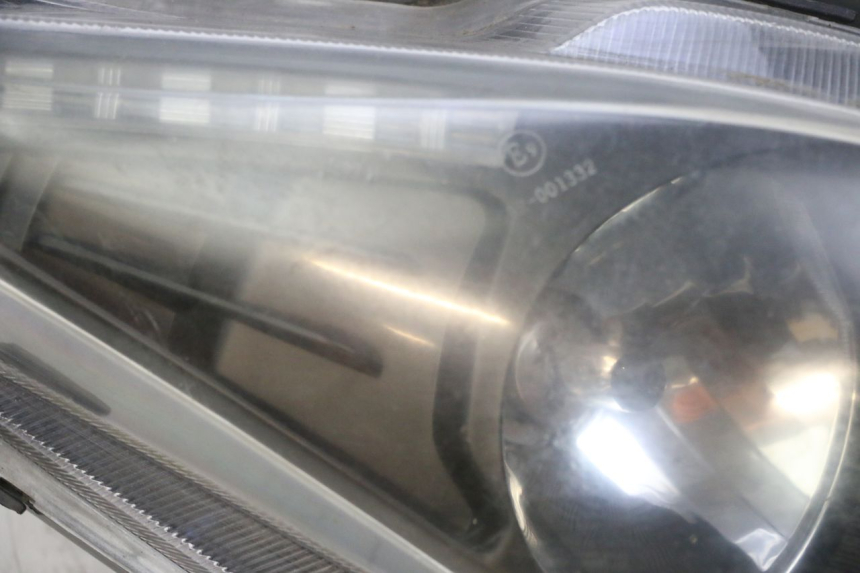 photo de FARO DELANTERO JM MOTORS GTS 125 (2015 - 2019) - Ángulo de visión alternativo