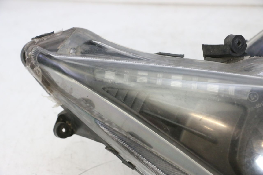 photo de FARO DELANTERO JM MOTORS GTS 125 (2015 - 2019) - Zoom calidad de ocasión