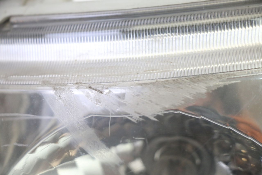 photo de FARO DELANTERO DAELIM HISTORY 125 (2001 - 2002) - Detalle de la pieza