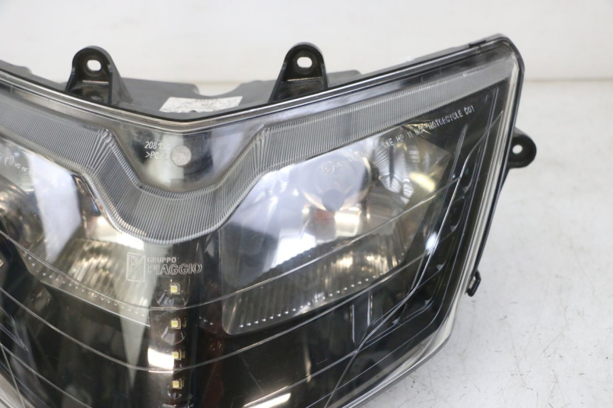 photo de FARO DELANTERO PIAGGIO IE MP3 YOURBAN 300 (2011 - 2016)