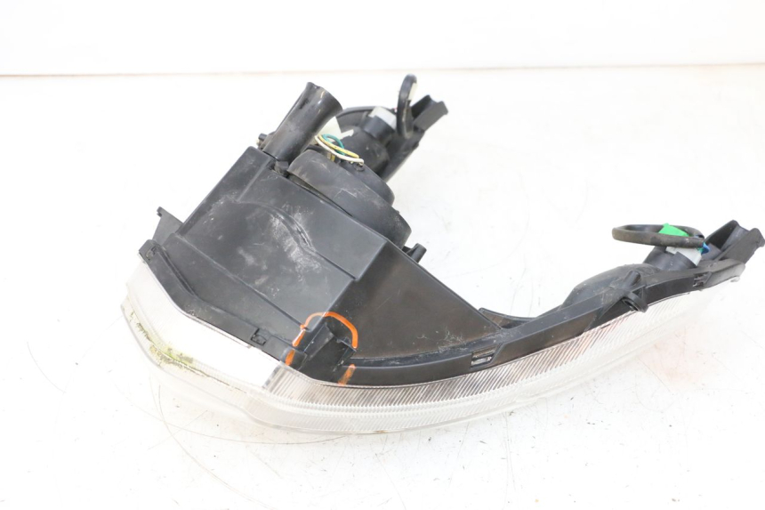 photo de FARO DELANTERO PEUGEOT KISBEE 2T 50 (2010 - 2017) - Otra perspectiva