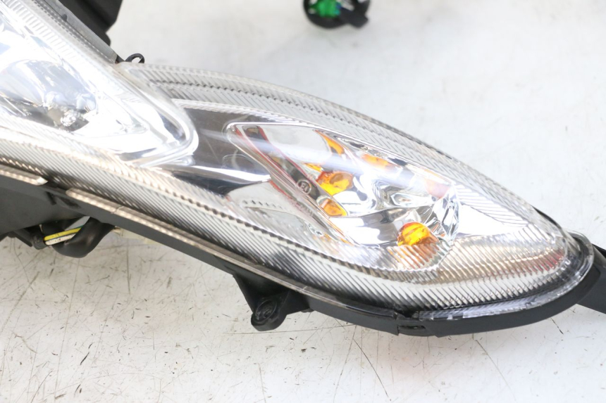 photo de FARO DELANTERO PEUGEOT KISBEE 4T 50 (2018 - 2022)