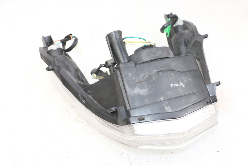 photo de FARO DELANTERO PEUGEOT KISBEE 4T 50 (2010 - 2017) - Primer plano técnico