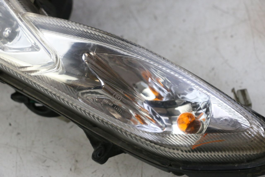 photo de FARO DELANTERO PEUGEOT KISBEE 2T 50 (2010 - 2017)
