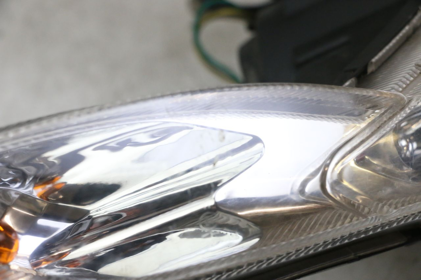 photo de FARO DELANTERO PEUGEOT KISBEE 2T 50 (2010 - 2017)