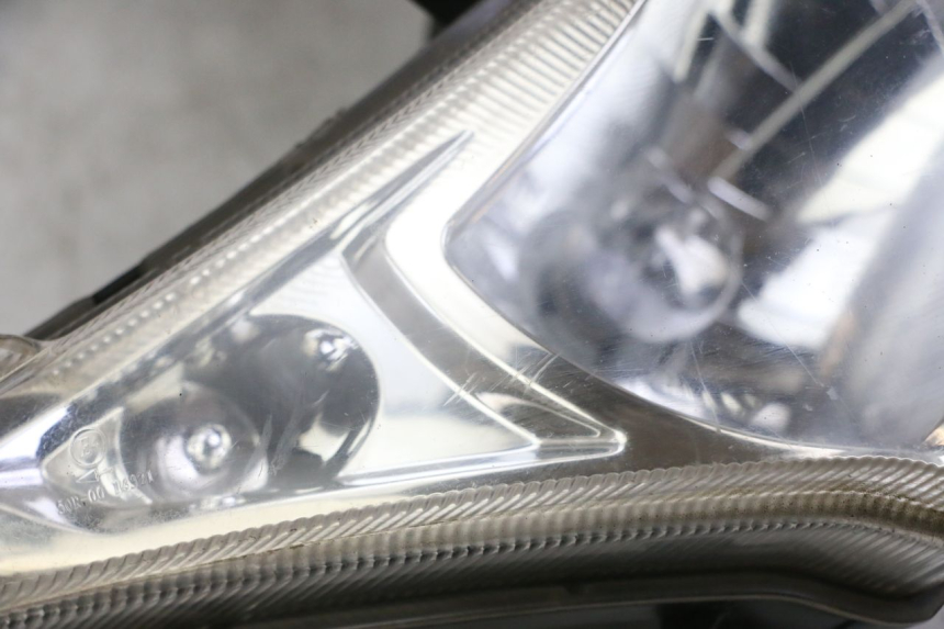 photo de FARO DELANTERO PEUGEOT KISBEE 2T 50 (2010 - 2017)