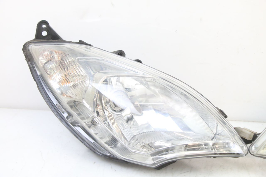photo de FARO DELANTERO PEUGEOT SATELIS 125 (2013 - 2018)