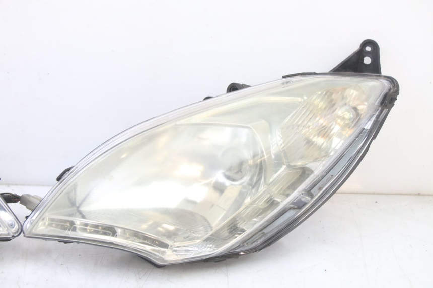 photo de FARO DELANTERO PEUGEOT SATELIS 125 (2013 - 2018)