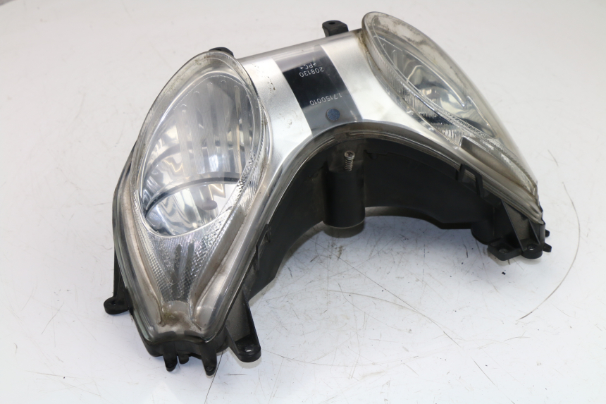 photo de FARO DELANTERO PIAGGIO CARNABY 125 (2007 - 2011)