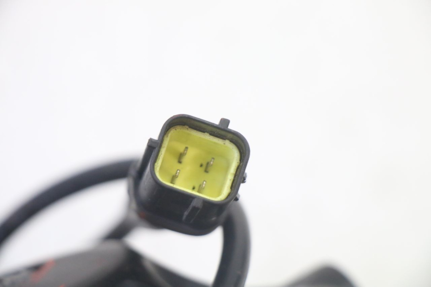 photo de FARO DELANTERO LIGIER PULSE 3 1 (2014 - 2020) - Detalles de los puntos de fijación