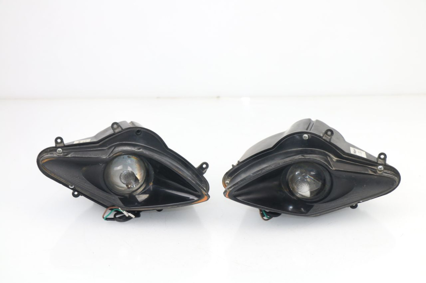 photo de FARO DELANTERO RIEJU RS3 50 (2010 - 2018)