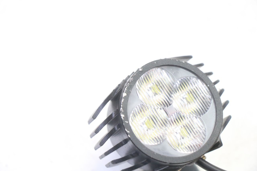 photo de FARO DELANTERO HERO S10 1