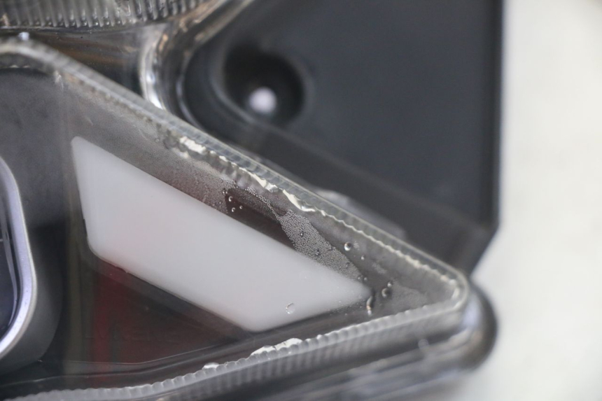 photo de FARO DELANTERO JM MOTORS SANTANA EVO 50 (2024 - 2026) - Primer plano técnico