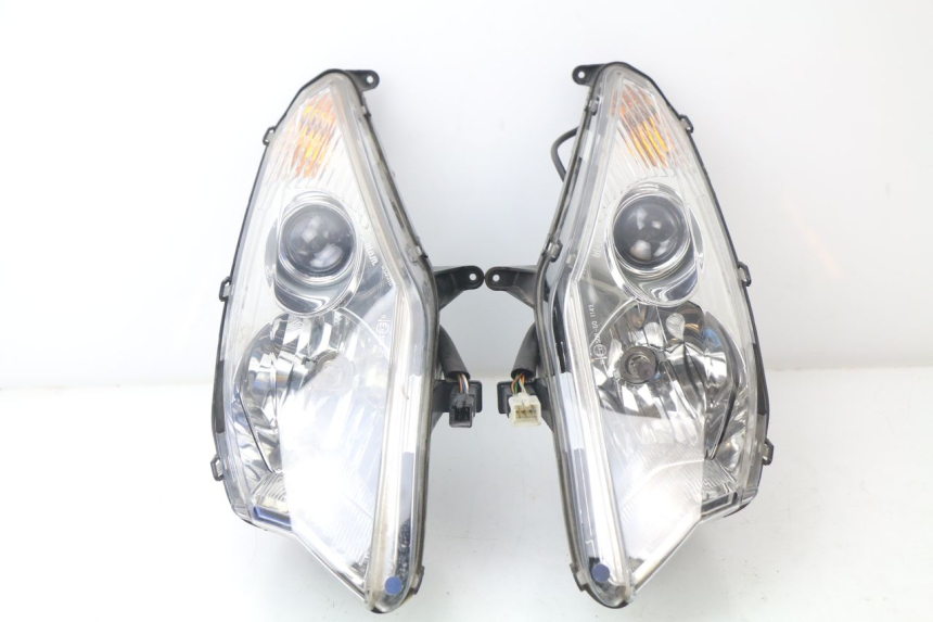 photo de FARO DELANTERO PEUGEOT SATELIS COMPRESSOR K15 125 (2006 - 2009)