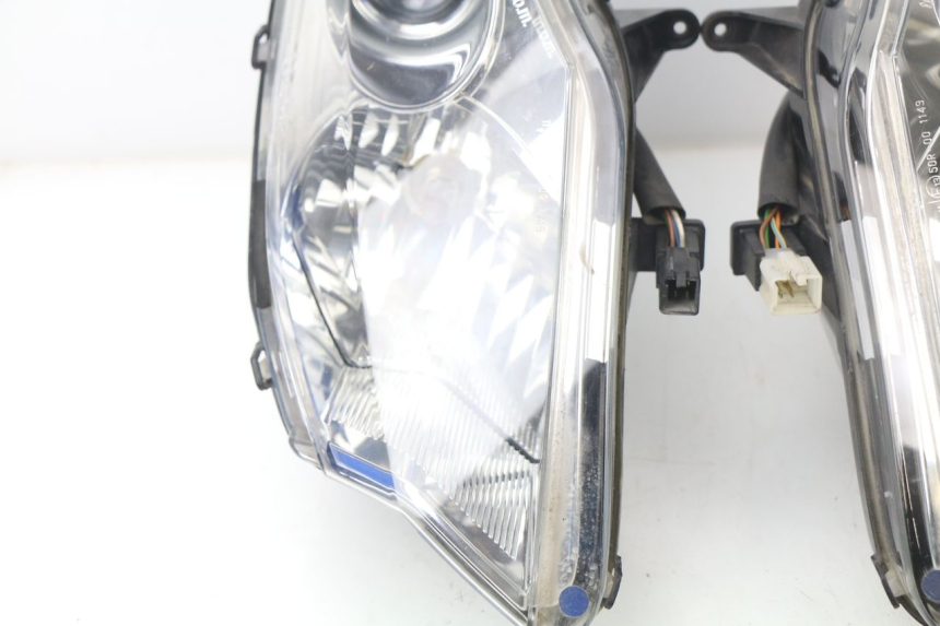 photo de FARO DELANTERO PEUGEOT SATELIS COMPRESSOR K15 125 (2006 - 2009)