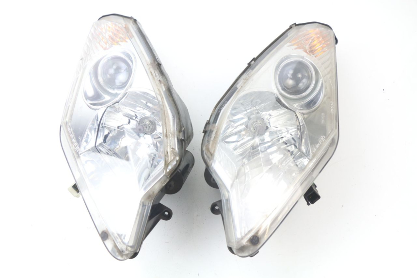 photo de FARO DELANTERO PEUGEOT SATELIS 125 (2006 - 2009)