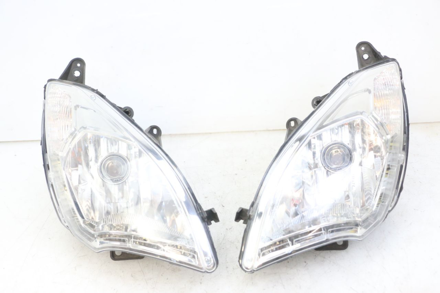 photo de FARO DELANTERO PEUGEOT SATELIS 125 (2013 - 2018)
