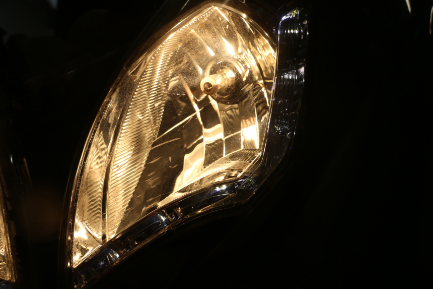 photo de FARO DELANTERO PEUGEOT SATELIS 125 (2013 - 2018)