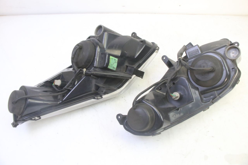 photo de FARO DELANTERO PEUGEOT SATELIS 125 (2006 - 2009)