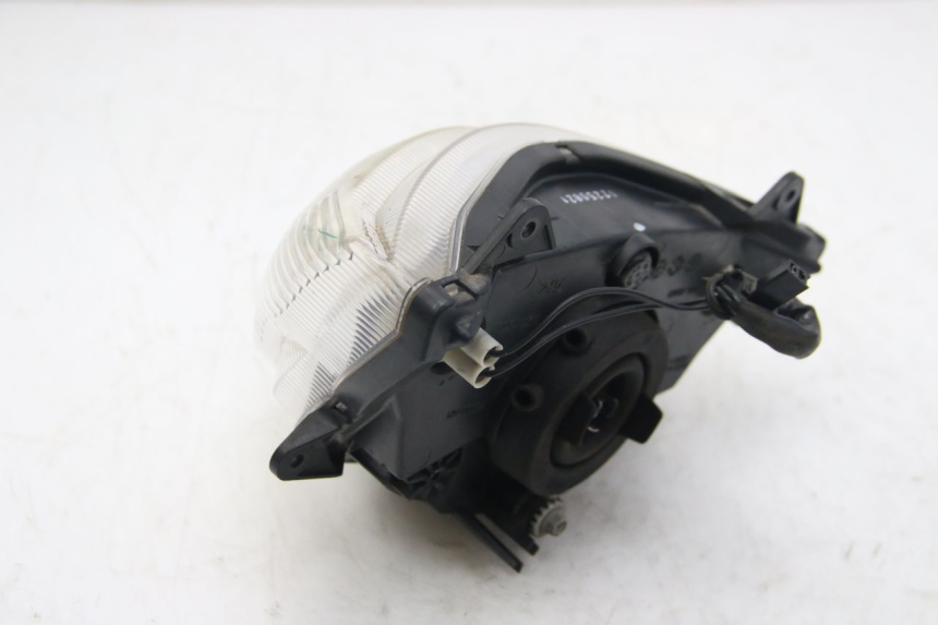 photo de FARO DELANTERO SUZUKI SIXTEEN 125 (2008 - 2010)