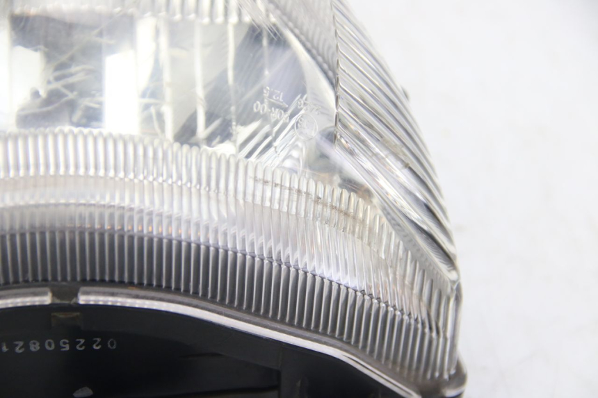 photo de FARO DELANTERO SUZUKI SIXTEEN 125 (2008 - 2010)