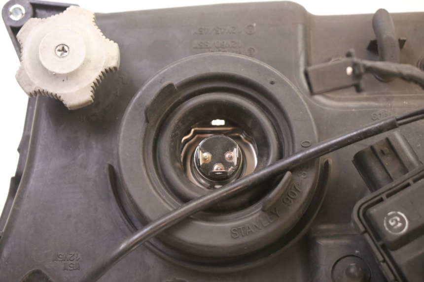 photo de FARO DELANTERO HONDA ST PAN EUROPEAN 1300 (2002 - 2013)