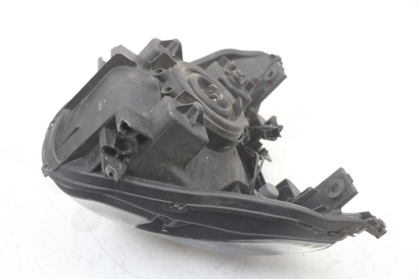 photo de FARO DELANTERO SUZUKI GSR 750 (2011 - 2017)