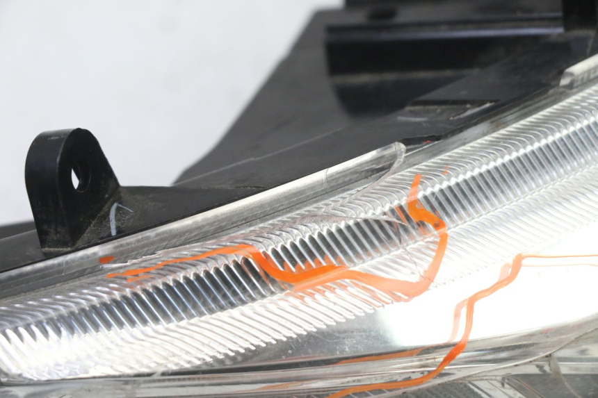 photo de FARO DELANTERO APRILIA SXR 50 (2021 - 2023)