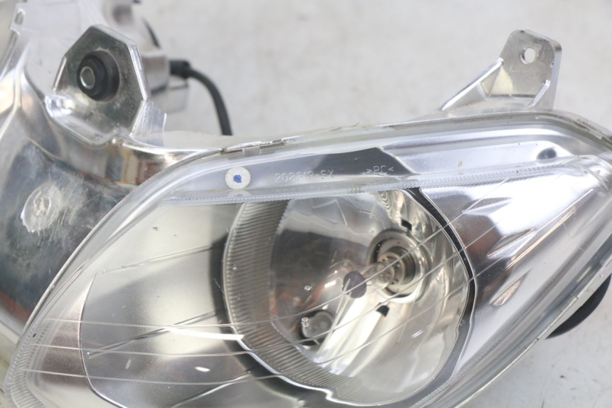 photo de FARO DELANTERO YAMAHA X-MAX XMAX 125 (2010 - 2014)
