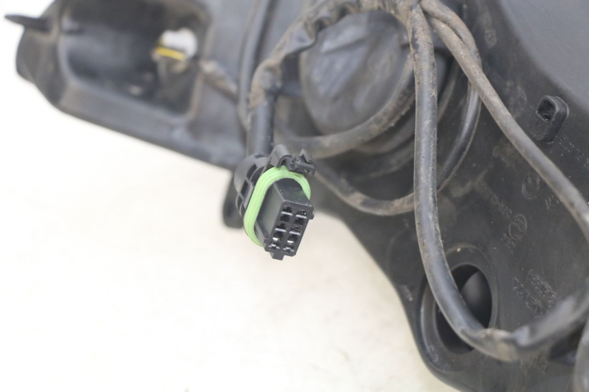 photo de FARO DELANTERO PIAGGIO XEVO - X EVO 125 (2007 - 2016)