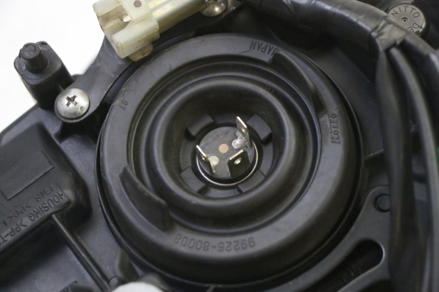 photo de FARO DELANTERO YAMAHA XJ6 ABS 600 (2008 - 2016)