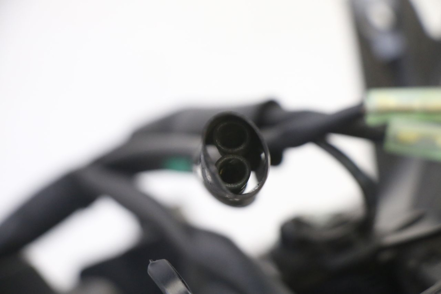 photo de FARO DELANTERO YAMAHA XJ6 ABS 600 (2008 - 2016)