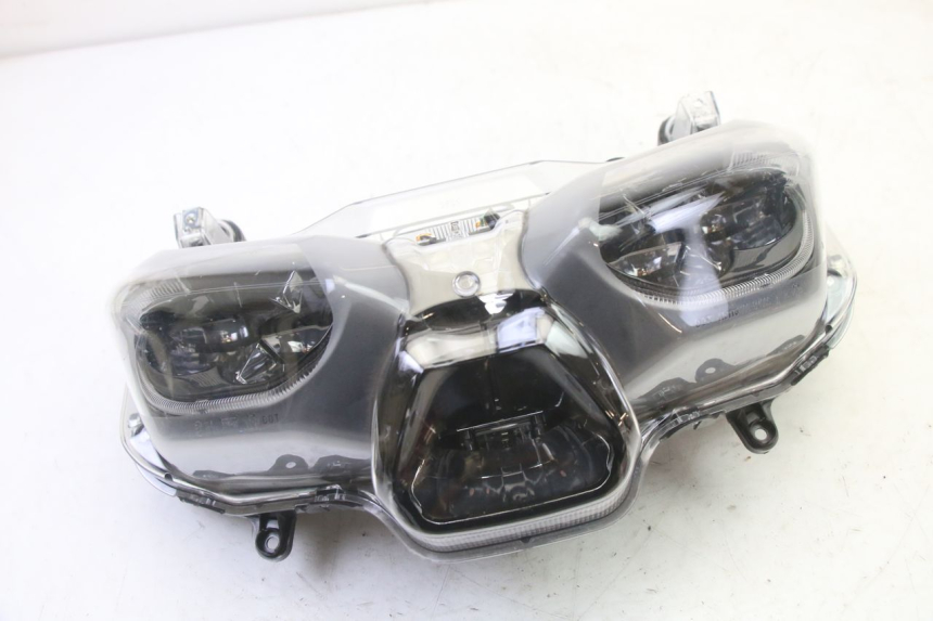 photo de FARO DELANTERO YAMAHA XMAX X-MAX 125 (2021 - 2025)